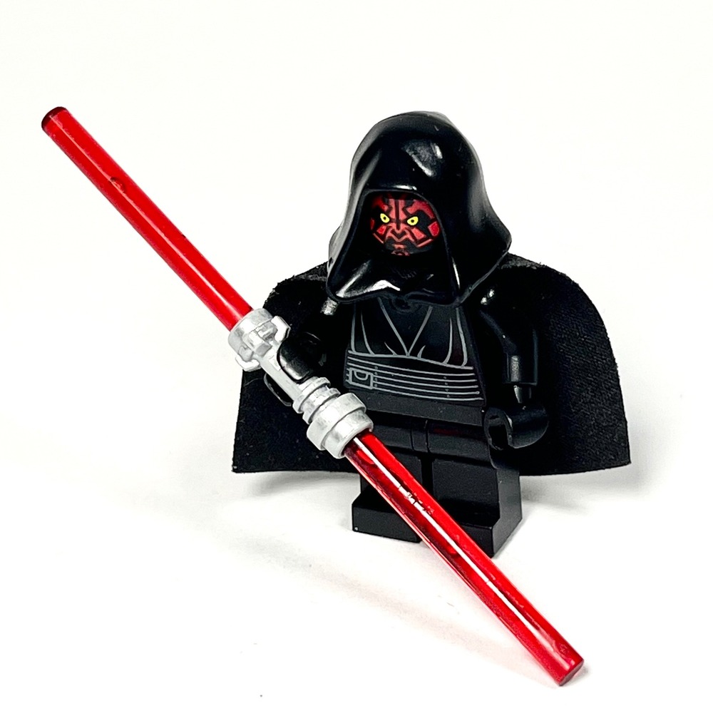 LEGO Star Wars Darth Maul Minifigure sw0003 Hood Cape Sith Lightsaber 7101 7151